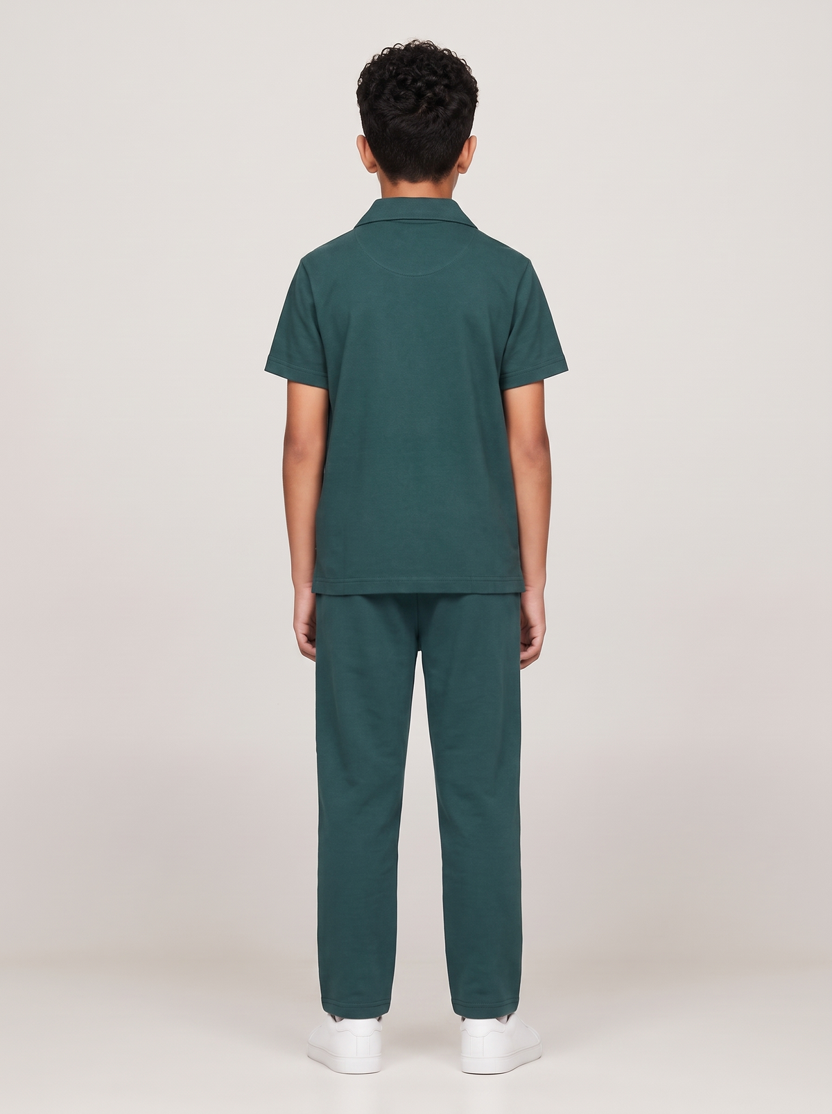 Boys’ Short-Sleeve Button-Down Shirt and Jogger Pants Matching_Set