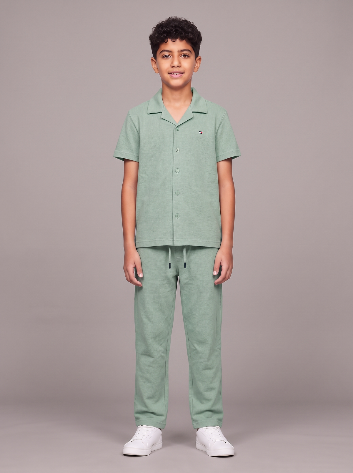 Boys’ Short-Sleeve Button-Down Shirt and Jogger Pants Matching_Set