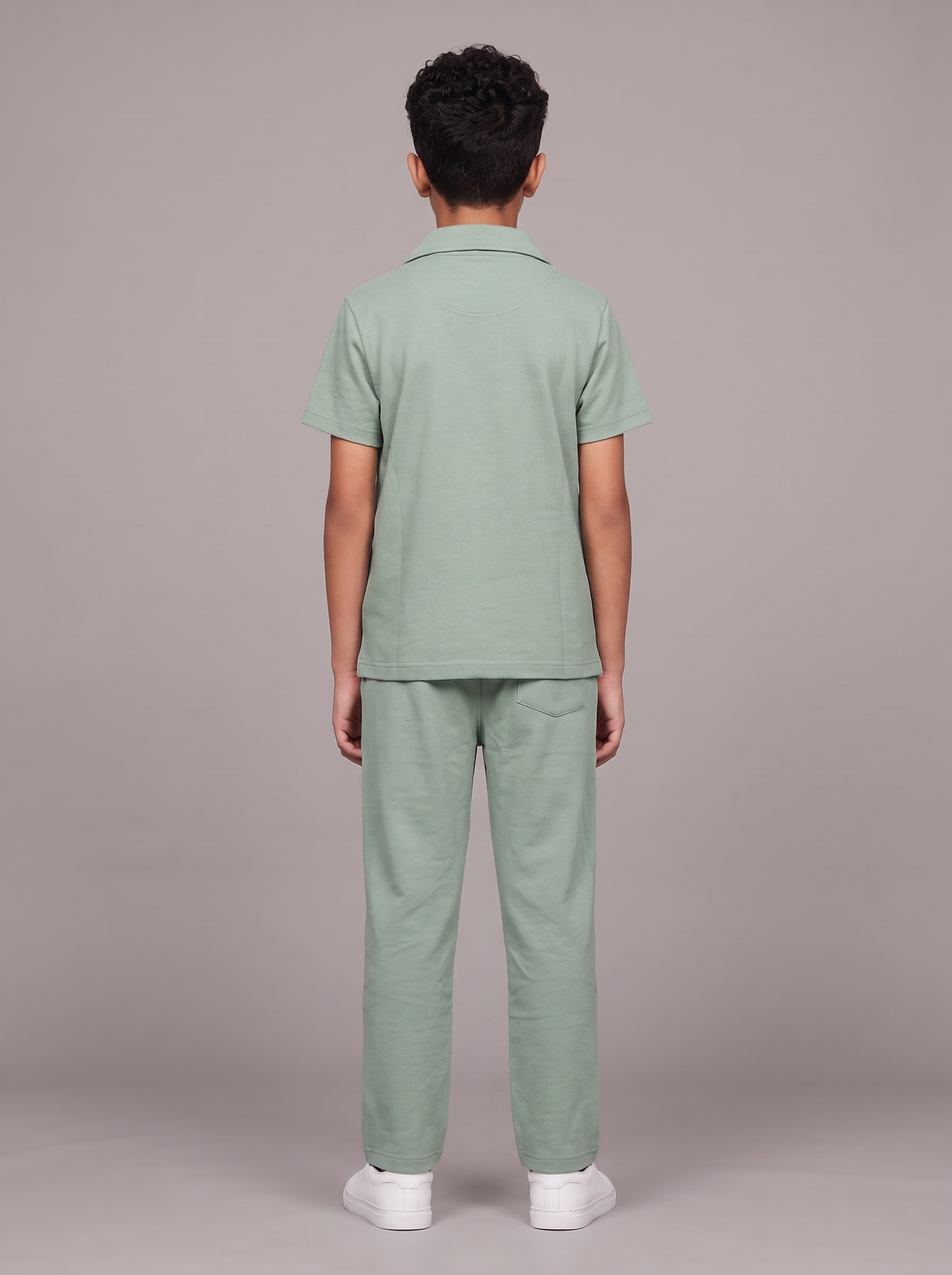 Boys’ Short-Sleeve Button-Down Shirt and Jogger Pants Matching_Set