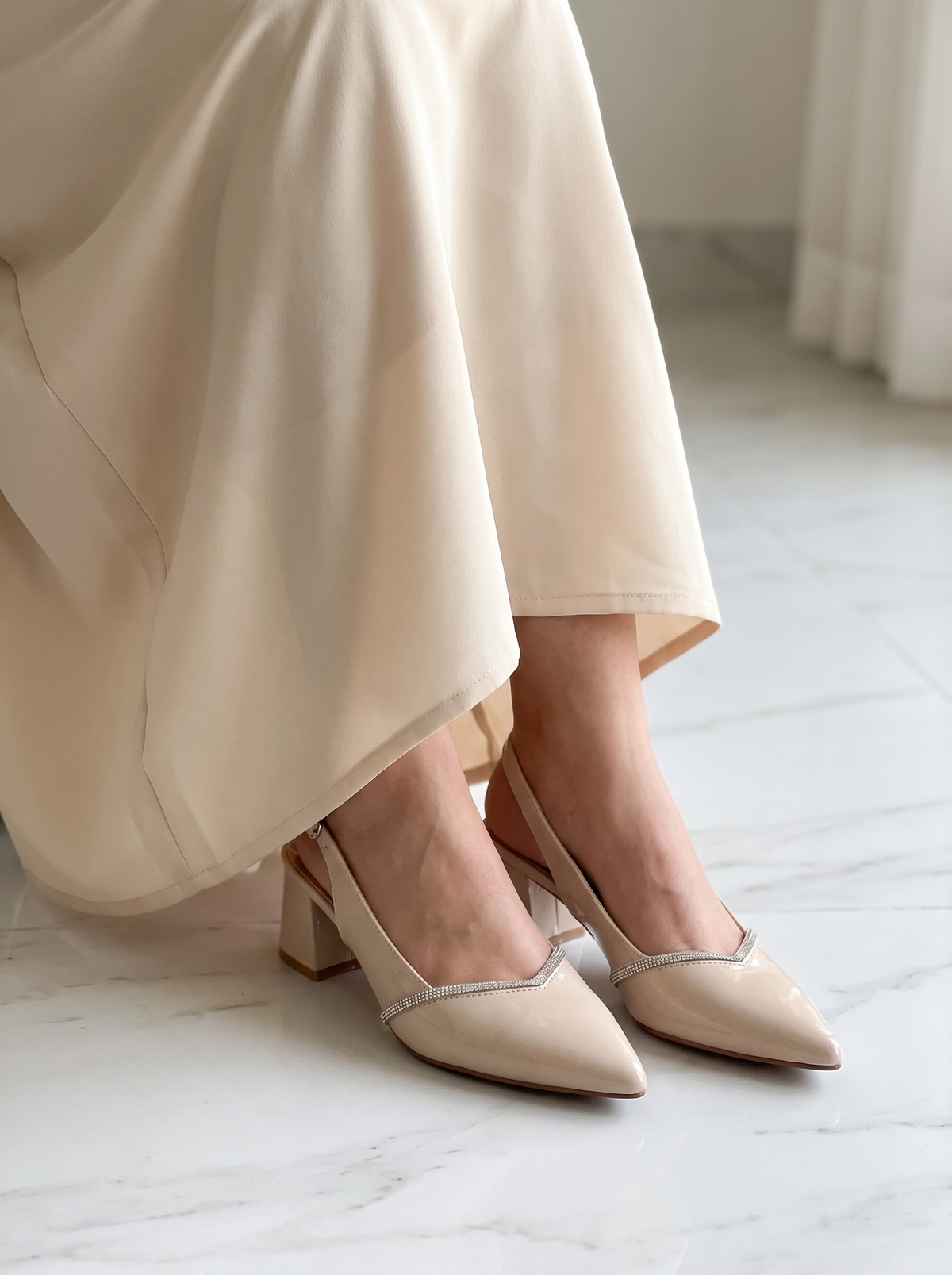 Women’s Pointed-Toe Rhinestone-Trim Slingback Heels – Elegant Block Heel Dress Pumps