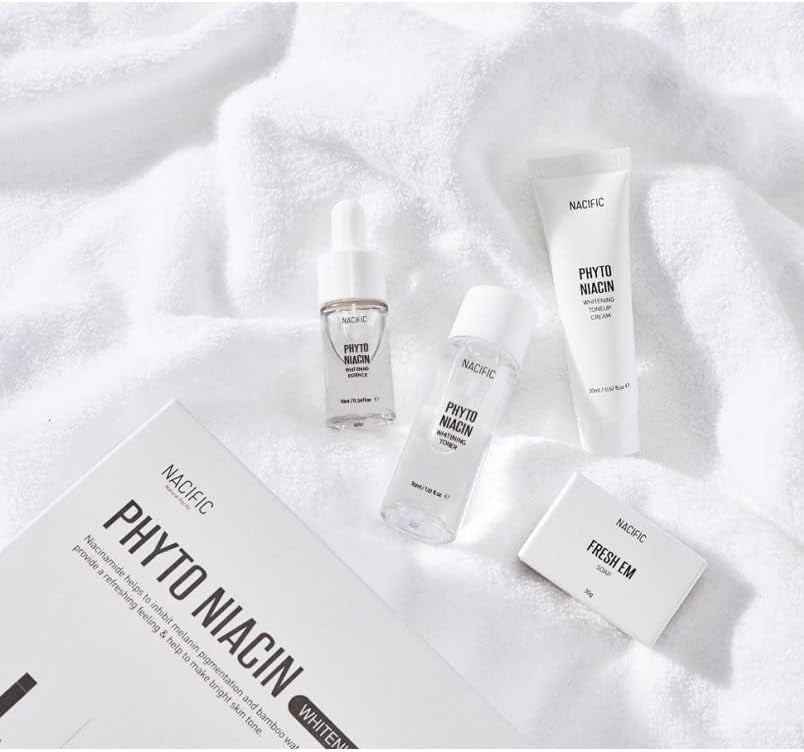 NACIFIC Nasifique Phyto Niacin Brightening Kit.